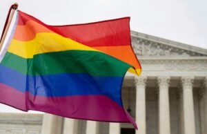 Najvyšší súd USA zamietol návrh na zrušenie rozhodnutia o manželstve osôb rovnakého pohlavia