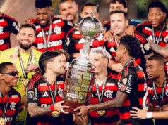 Flamengo oslavuje štvrtých Libertadores prehliadkou elektrického tria v centre Ria