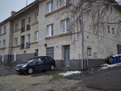 Žijú bez tečúcej vody, v generačnej chudobe. Štát zaplatí milióny za bývanie Rómov z osád