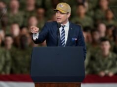 Hegseth obhajuje útoky po príbehu WaPo „zabiť každého“: „Falošné správy“