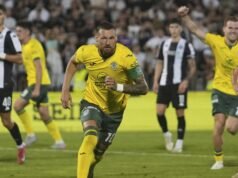 Gól Socceroo Boyle pre Hibs nemôže zastaviť Celtic