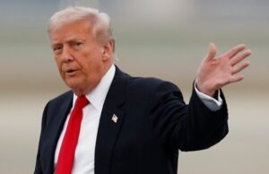 Donald Trump žaluje BBC a požaduje 1,5 miliardy dolárov za upravené video