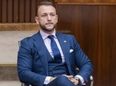 Už rok je psychicky mimo koalície