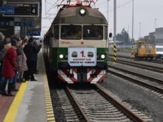 Rozlúčka so starým svetom. Po elektrifikovanej trati prišli na Zemplín ako prvé historické vlaky