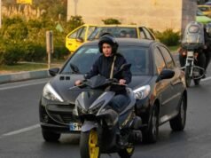 Irán od protestov v roku 2019 zvyšuje ceny benzínu