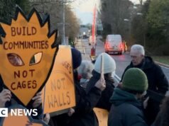 Campsfield Immigration Removal Center sa oficiálne znovu otvára