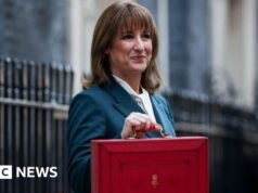 Reeves nebude čeliť etickému vyšetrovaniu v súvislosti s poznámkami pred rozpočtom