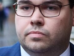 Bruce Lehrmann sa vrátil po klobúk a traja sudcovia proti nemu urobili zatracený nález