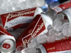 Budweiser ponúka bezplatné „kolo piva“, ak ste boli očkovaní