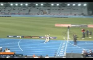 Rýchlo finišujúce Kiwiho ohromujúce víťazstvo zozadu